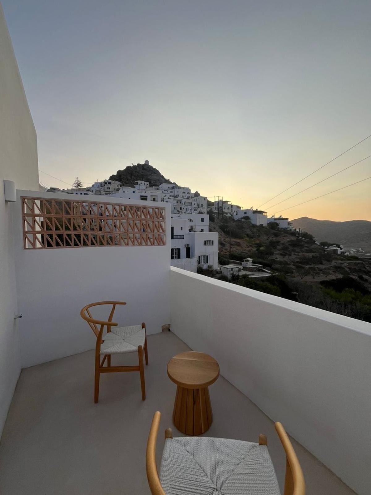 Ios Alcyon Blue Suites Exterior photo