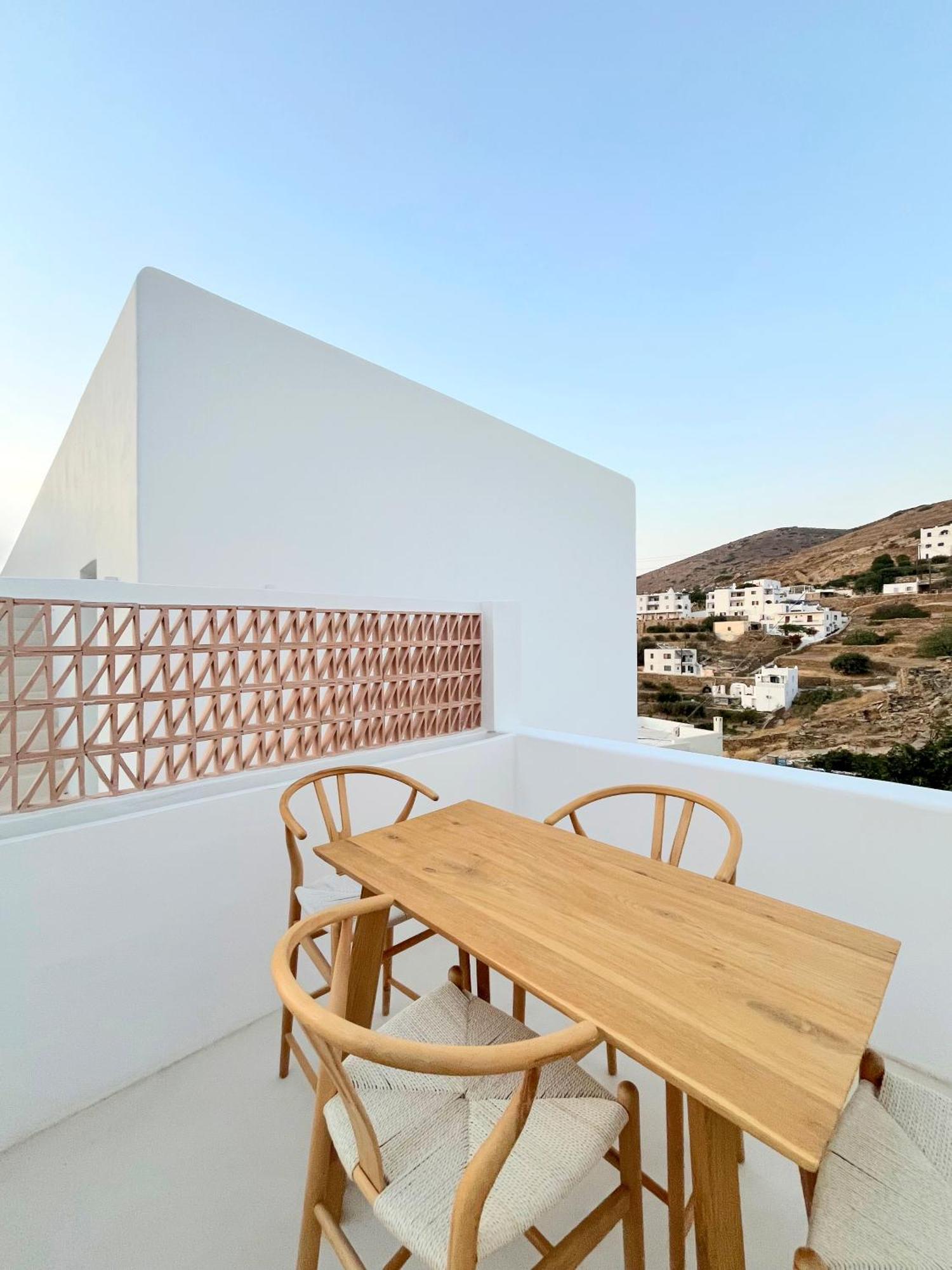 Ios Alcyon Blue Suites Exterior photo